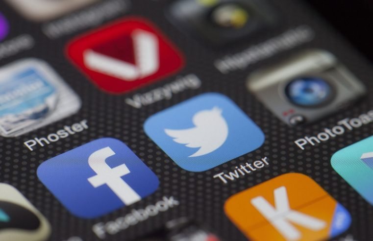 Facebook and iTunes Applications – How You Can Use Them to Grow Your Business