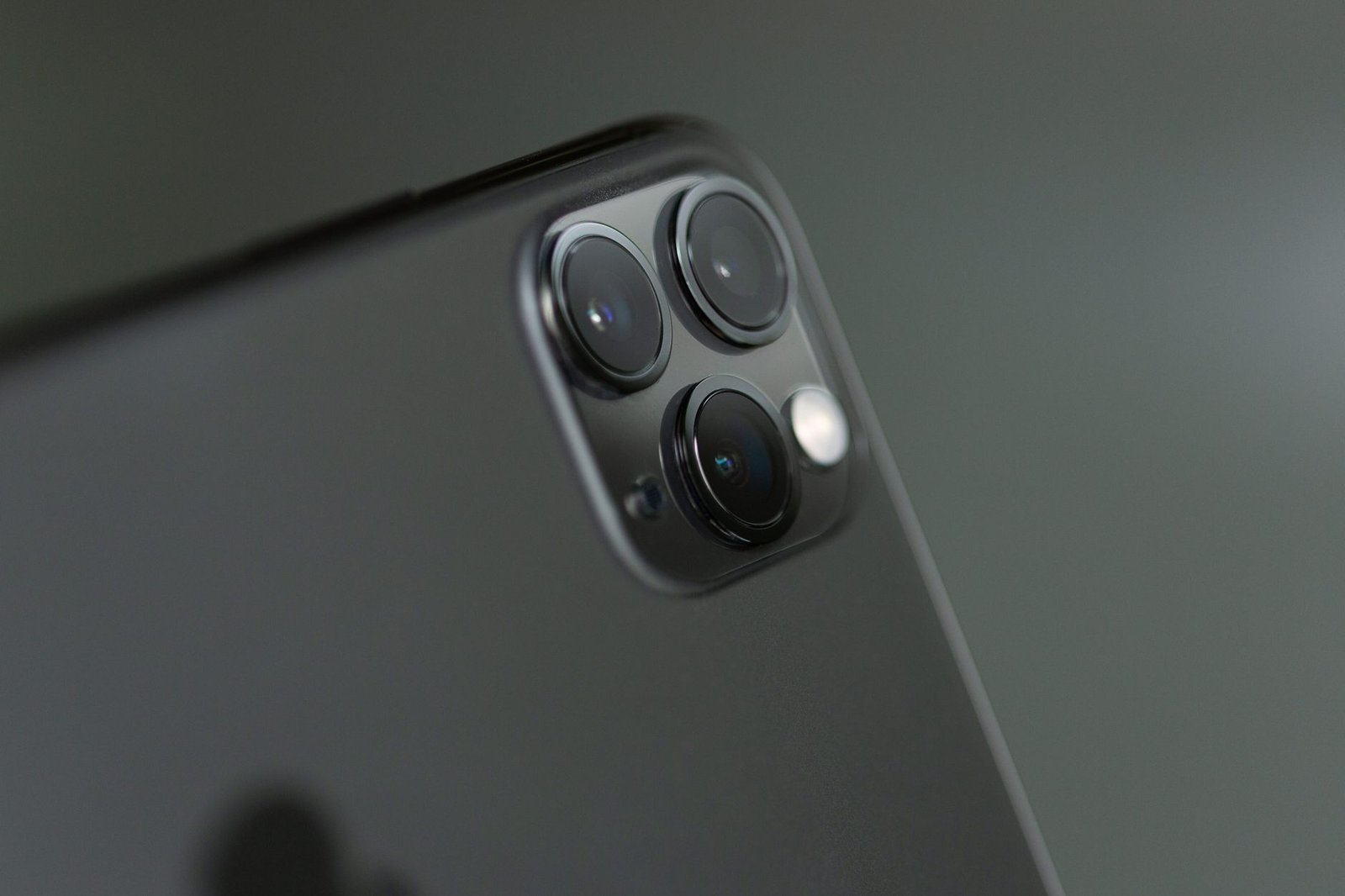 OPPO Find X10 Pro Max cameras: Best Clear Imaging Explained